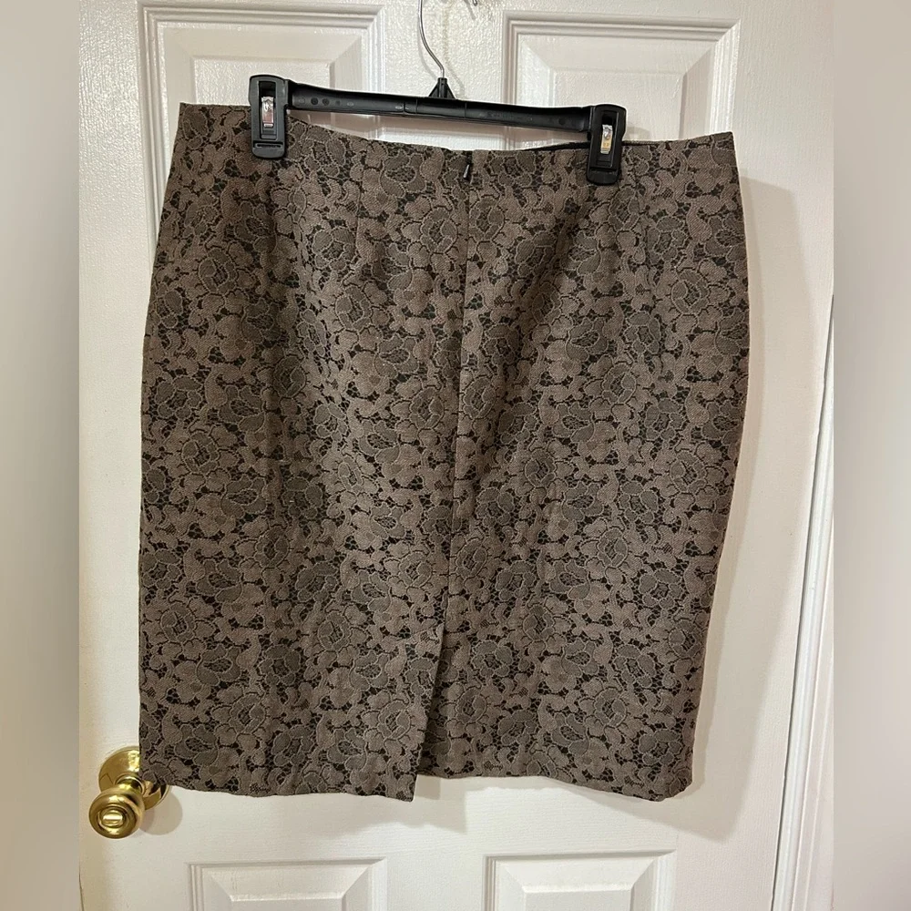 Boden Metallic Brown Lace Over Black with Back Slit Mini Skirt - Size 14 R